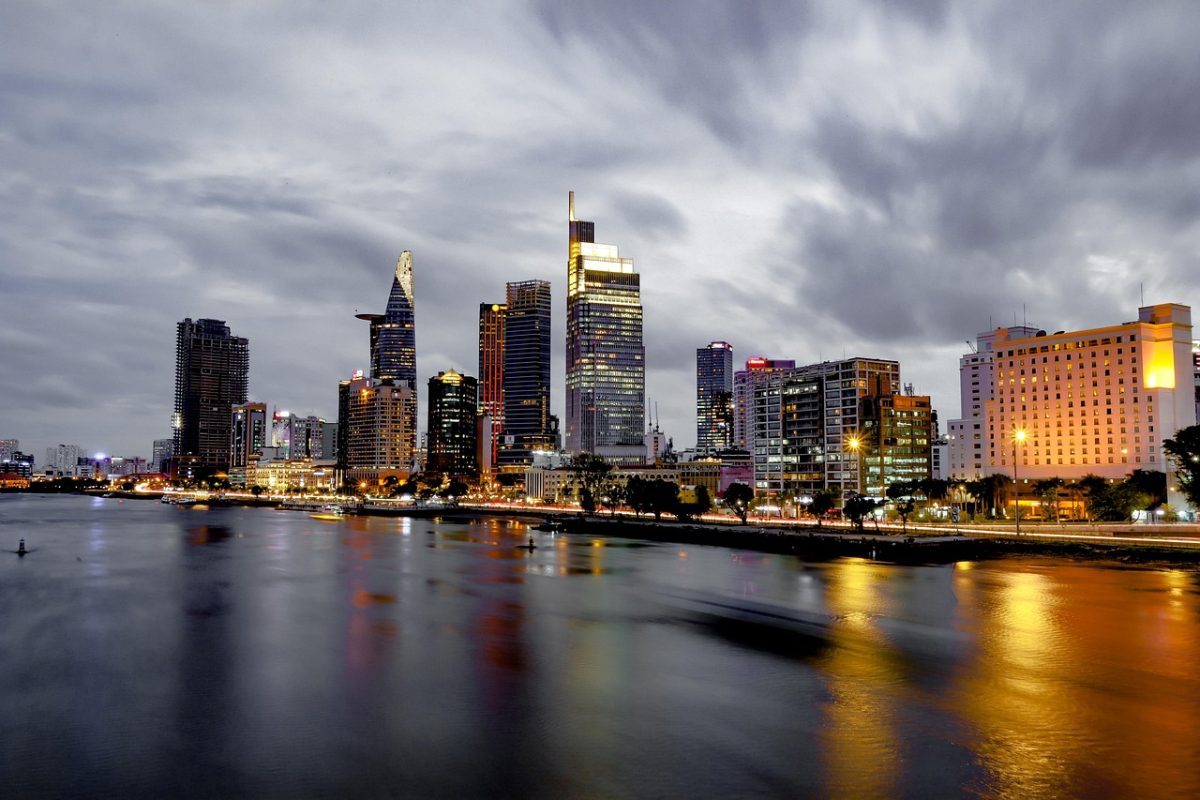 monday group giới thiệu